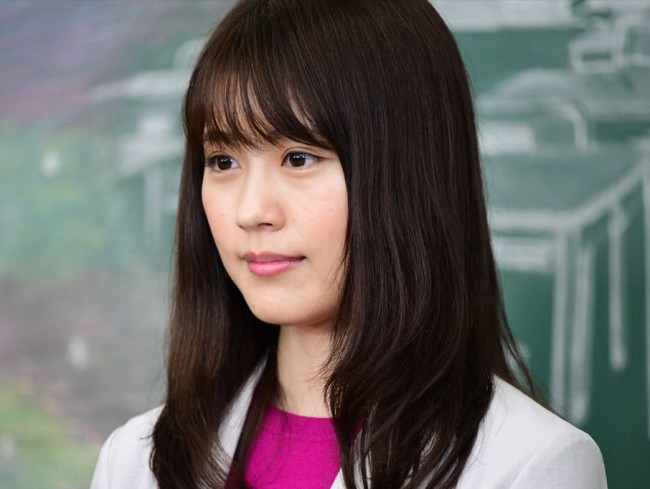 有村架純 吉田羊に抱かれて涙 視聴者 切ない の声 中学聖日記 第10話