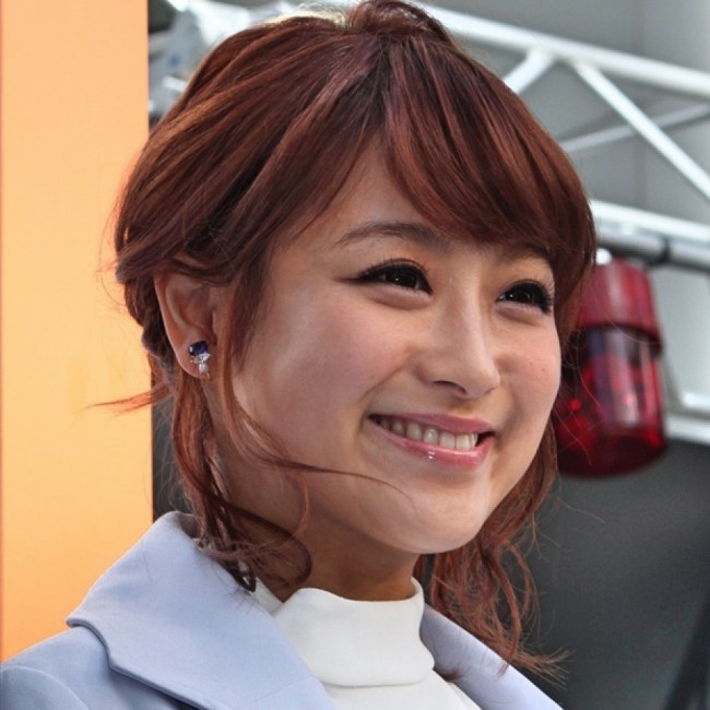 鈴木奈々 レアな ゆるふわロングヘア ショット 長い髪も素敵 の声 年11月17日 エンタメ ニュース クランクイン