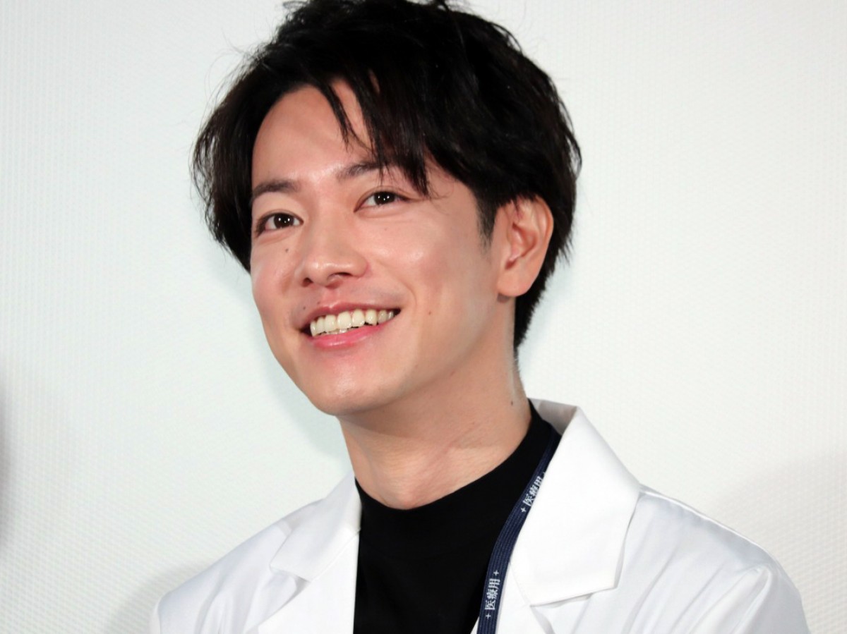 恋はつづくよどこまでも 天堂 佐藤健 七瀬目線 ショットに反響 かっこ良すぎる 恋はつづくよどこまでも 天堂 佐藤健 七瀬目線 ショットに反響 かっこ良すぎる