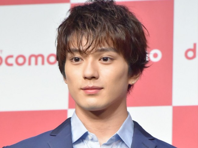 俳優 新田真剣佑