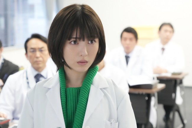 ドクターホワイト 浜辺美波が上目遣いで きゅんですか に胸キュン 22年2月8日 ドラマ ニュース クランクイン ドクターホワイト 浜辺美波が上目遣いで きゅんですか に胸キュン 22年2月8日 ドラマ ニュース クランクイン