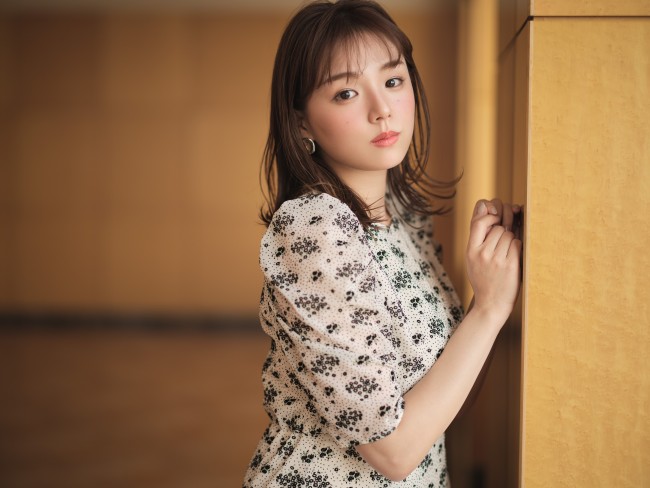 篠崎愛 4年ぶりにグラビア復活 充電期間は体重10kg増も 過去イチの仕上がり と自信